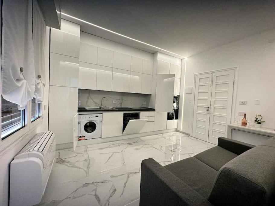 Suite Aurora Luxury In The Center Of ซานเรโม ภายนอก รูปภาพ